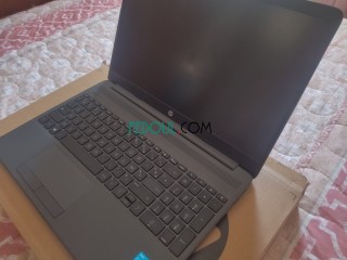 Pc portable laptop HP i3 11eme gen 8gb ram ssd