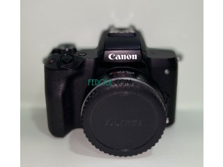 Canon M50 Mark i kit lense 15-45mm