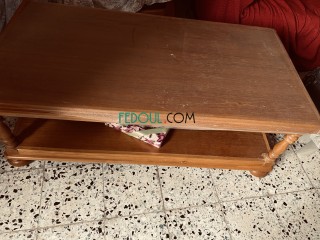 Une table à vendre